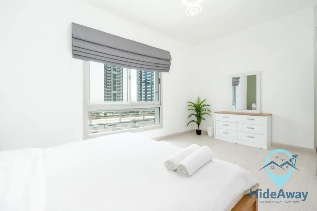 Bright Spacious L 1Br Dubai Marina L 1Min To Metro Apartment