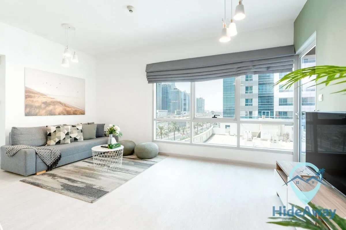 Bright Spacious L 1Br Dubai Marina L 1Min To Metro Apartment